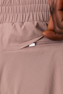 Ignition 2-in-1 Short - Clay