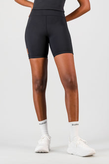 Essential Leah Short